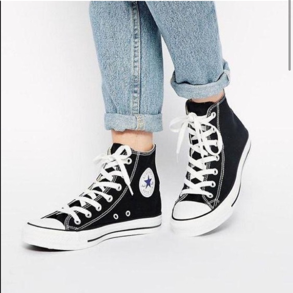 Black Concerse High Tops Women Size 8 worn but good condition